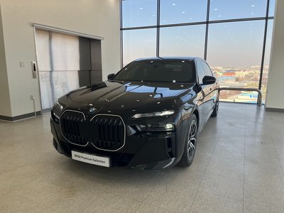 BMW 7 SERIES