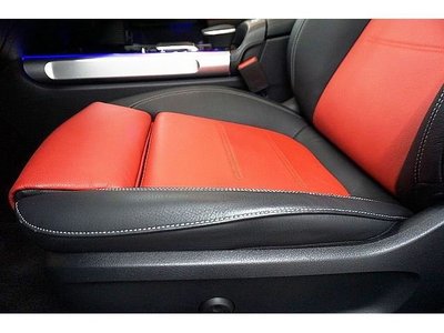 صورة مصغرة 32 لـ 2023 Mercedes-BENZ GLB AMG