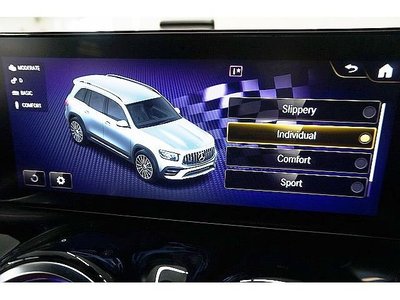 صورة مصغرة 27 لـ 2023 Mercedes-BENZ GLB AMG