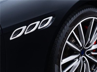 صورة مصغرة 30 لـ 2019 Maserati QUATTROPORTE