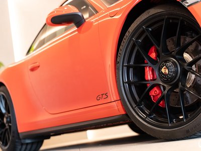 PORSCHE 911 - 10