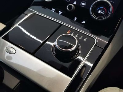 2020 LAND Rover RANGE ROVER VELAR — миниатюра 14