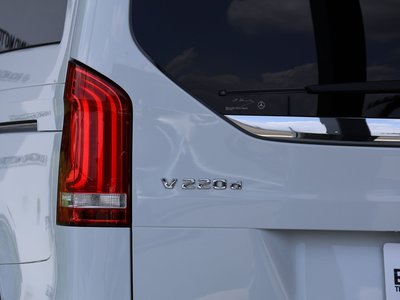 2023 Mercedes-BENZ V-CLASS photo 8
