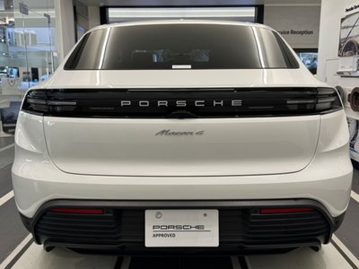 PORSCHE MACAN - 5