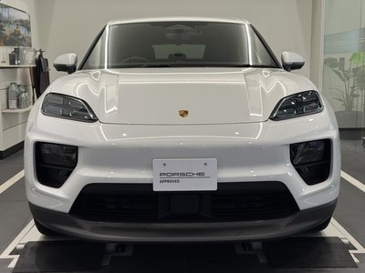 PORSCHE MACAN - 2
