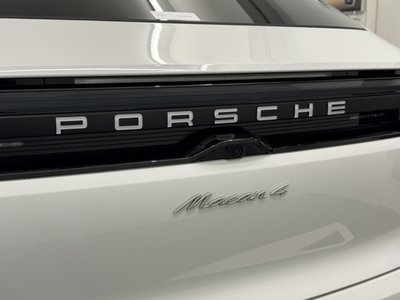 PORSCHE MACAN - 7
