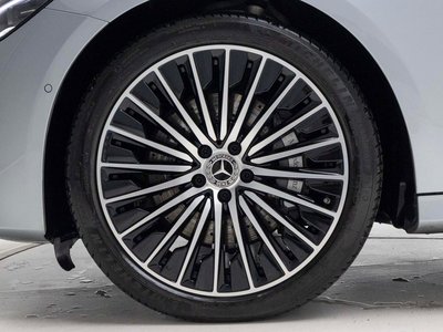 MERCEDES-BENZ E-CLASS - 6