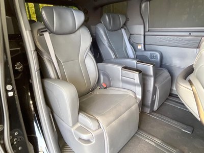 TOYOTA ALPHARD - 9
