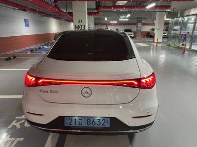 صورة 7 لـ 2023 Mercedes-BENZ EQE