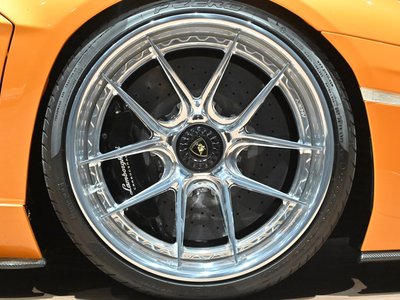 LAMBORGHINI AVENTADOR ROADSTER - 2