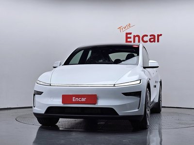 TESLA MODEL Y - 2