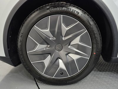 TESLA MODEL Y - 6