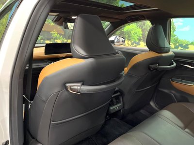 2022 Toyota CROWN CROSSOVER — миниатюра 24