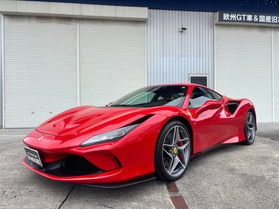 FERRARI F8 - 4