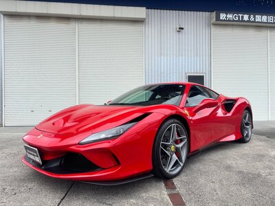 FERRARI F8 - 3