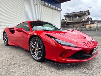 FERRARI F8 - 9