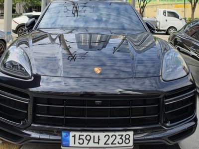 PORSCHE CAYENNE - 1