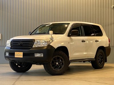 TOYOTA LAND CRUISER 200 - 1