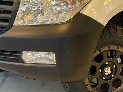 TOYOTA LAND CRUISER 200 - 7