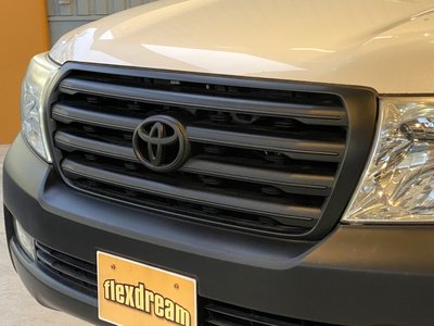 TOYOTA LAND CRUISER 200 - 6