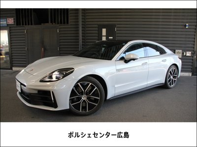 PORSCHE PANAMERA - 1
