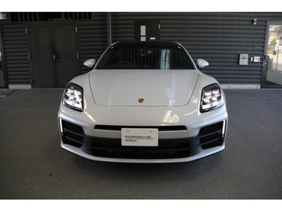 PORSCHE PANAMERA - 8