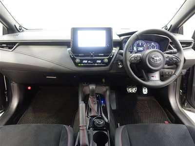 صورة 9 لـ 2025 TOYOTA GR COROLLA