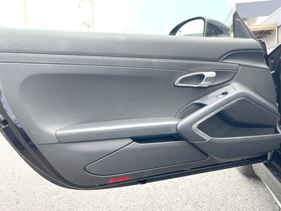 صورة مصغرة 21 لـ 2021 Porsche 718