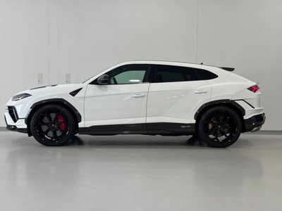 LAMBORGHINI URUS - 7