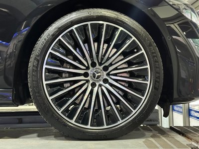 MERCEDES-BENZ E-CLASS - 6