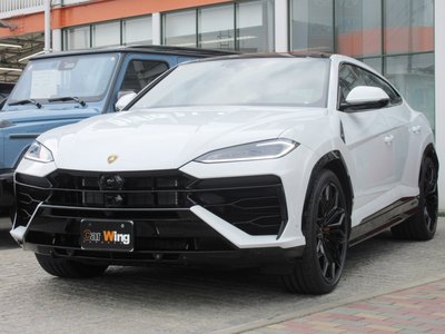 LAMBORGHINI URUS - 1