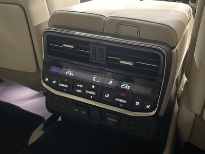 2025 Toyota LAND CRUISER 300 缩略图 19