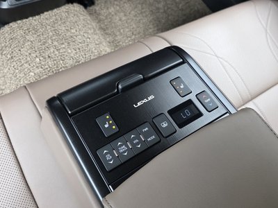 2023 Lexus ES — миниатюра 25