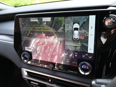 2026 Lexus RX thumbnail 22