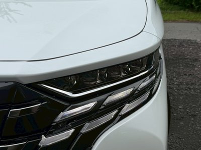 2025 TOYOTA ALPHARD photo 4