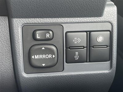 2025 Toyota LAND CRUISER 70 — миниатюра 13
