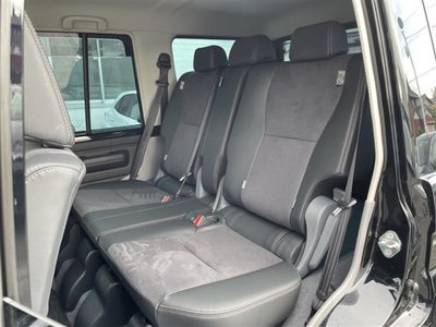 2025 Toyota LAND CRUISER 70 — миниатюра 21