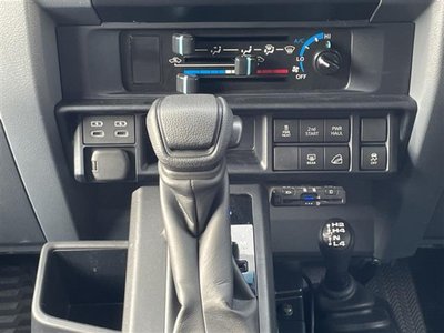 2025 Toyota LAND CRUISER 70 photo 4