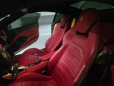 FERRARI CALIFORNIA - 6