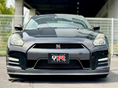 NISSAN GT-R - 3