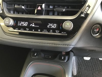 صورة مصغرة 15 لـ 2025 Toyota GR COROLLA
