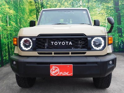 TOYOTA LAND CRUISER - 2