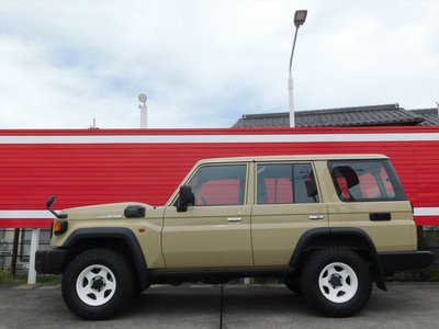 TOYOTA LAND CRUISER - 4