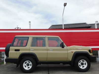 TOYOTA LAND CRUISER - 6