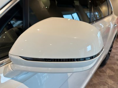 BENTLEY BENTAYGA - 8