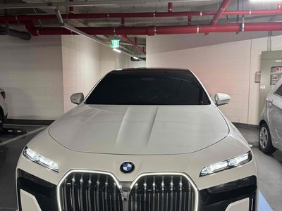 BMW 7 SERIES - 2
