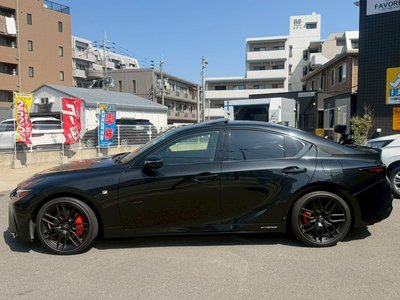 LEXUS IS - 3