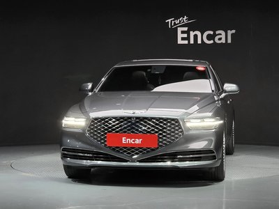 2020 Genesis G90 照片 2