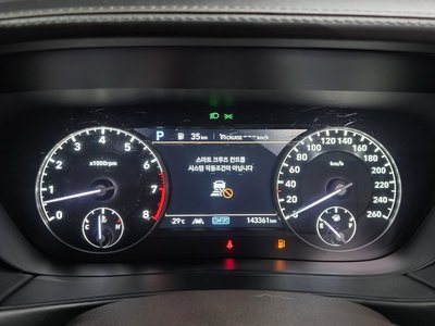 صورة مصغرة 11 لـ 2020 Genesis G90