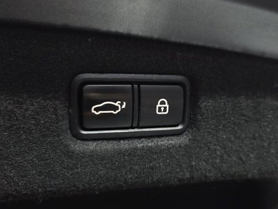 صورة مصغرة 25 لـ 2020 Genesis G90